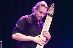 yoghurt_images_photo_live_20111218_patronaat_eric-keyzer_074_groot