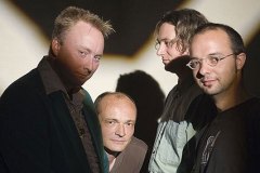 yoghurt_images_photo_official_2006_eric-keyzer_oh_groepsfoto_08_groot