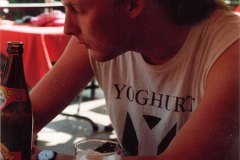 yoghurt_images_photo_snaps_1995_braunwald_chielie_groot